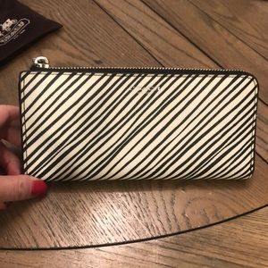 Coach wallet brand new never used